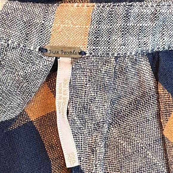 Free People plaid ruffled back boho blouse - Picture 6 of 7